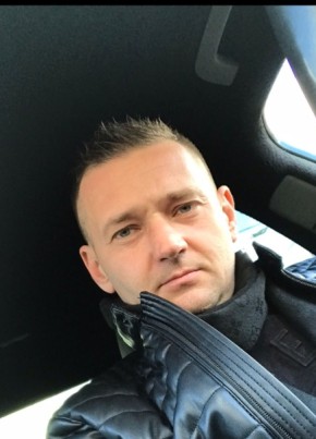 Razvan, 39, Romania, Suceava