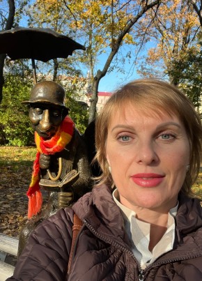 Лариса из Санкт-Петербурга 49 лет