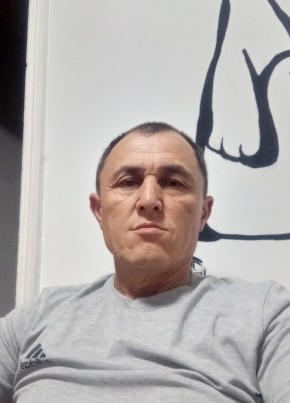 Нозим из Новосибирска 52 года