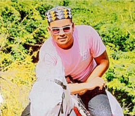 Mehtab, 19, Halisahar