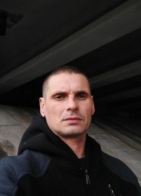 Олег, 36, Россия, Верхний Уфалей