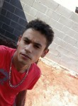 Lucas, 25  , Cruzeiro do Oeste