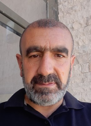 Sınan Aga, 53, Türkiye Cumhuriyeti, Dinar