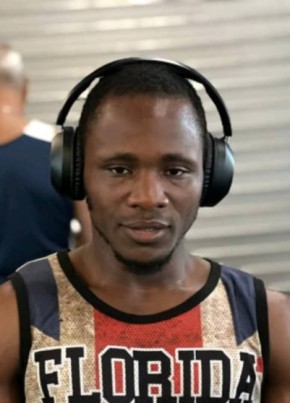 Cheikh, 29, Spain, Valencia