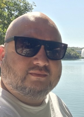 Андрей из Донецка 41 год