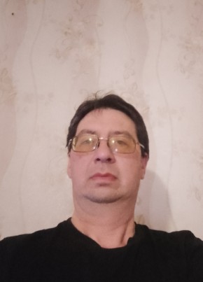 Дмитрий из Лодейное Поле 52 года