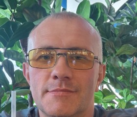 Stas, 41, Saint Petersburg