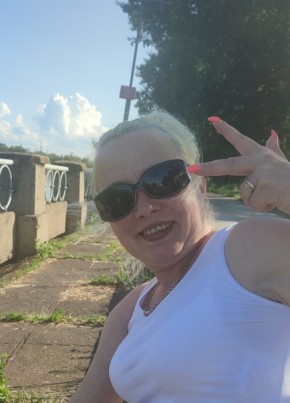 Ольга из Ивангорода 47 лет