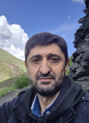 Омар из Махачкалы 53 года