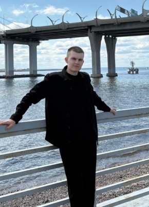 Илья из Москвы 20 лет