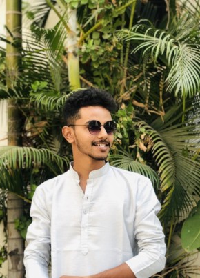Om Limbhare, 20, India, Pune