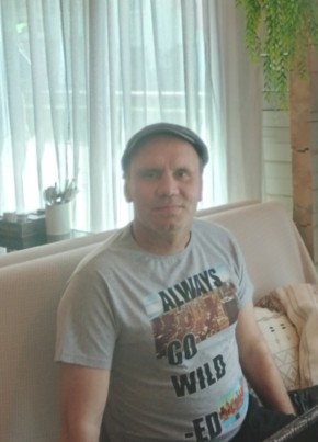 Сергей из Волгограда 44 года