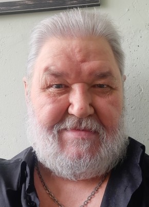 Григорий из Омска 64 года