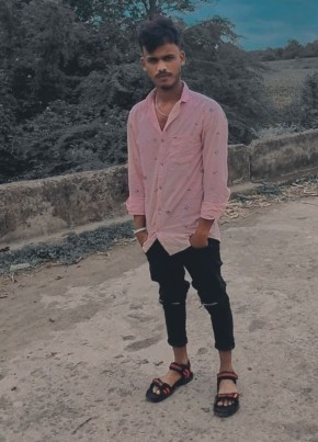 King, 22, India, Mūlki