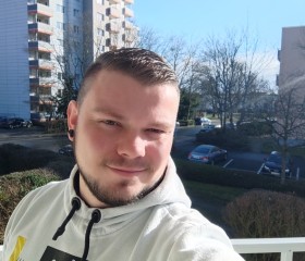 Sven, 31, Munster (Lower Saxony)