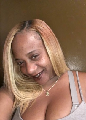 QueenB, 46, United States of America, Hermitage