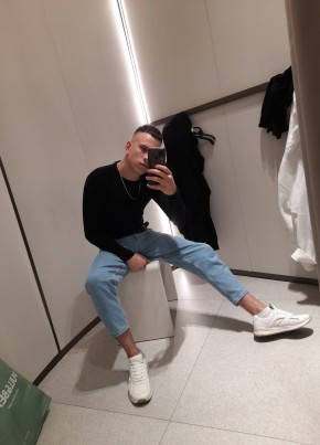 DenStar_, 24, Russia, Omsk