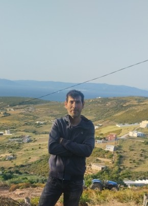 Youssef, 38, Morocco, Tangier