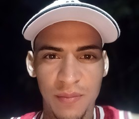 Luis, 25, San Carlos del Zulia