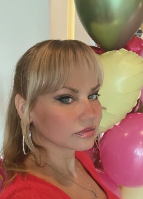 Elena, 47, Russia, Moscow