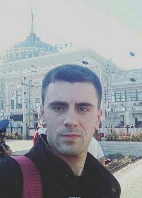 Артур, 30, Україна, Суми