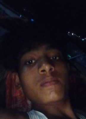 Karan, 19, India, Agra