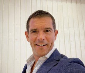 Patrick, 48, Chicago