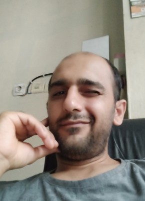 İsmail, 34, Türkiye Cumhuriyeti, Çınarcık