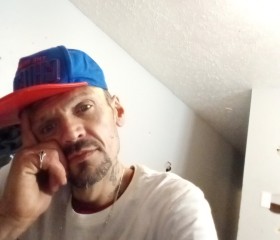 Cody, 36, Bloomington (State of Indiana)