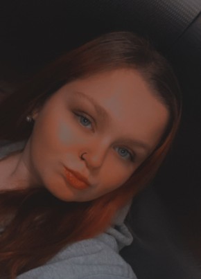 Queen, 24, United States of America, New York City