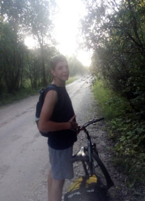 Богдан, 23, Россия, Санкт-Петербург