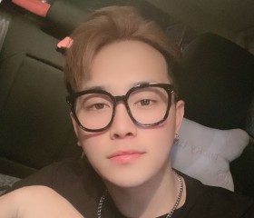 李洛羽, 24, Zhongshan