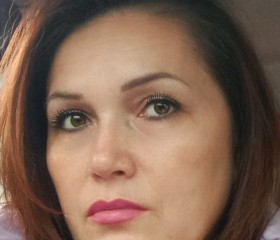 Nataliya, 50, Slough