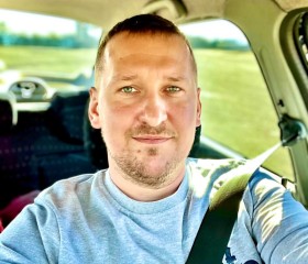 Zoltán, 38, Budapest