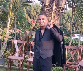 محمود, 19, Vienna