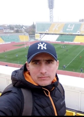 Александр, 37, Россия, Киров (Кировская обл.)