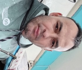 Oscuro, 35, La Plata