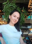 Yuliya, 40  , Saint Petersburg