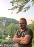 Maksim, 28, Saint Petersburg