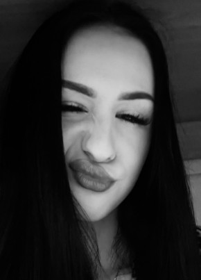 Oksana, 18, Russia, Moscow