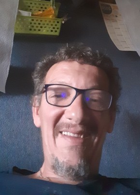 Franck , 50, République Française, Morlaix