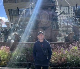 .Valeriy, 32, Dresden