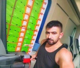 Treliariss, 35, Ermoupolis