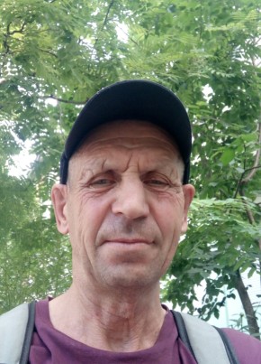 Виктор из Бийска 64 года