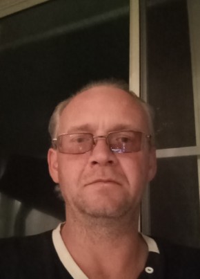 Максим из Смоленска 45 лет
