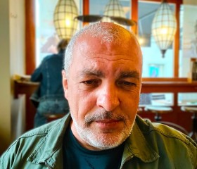 Ilya, 59, Moscow