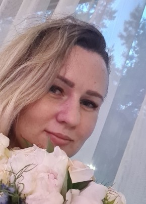 Оксана, 40, Россия, Белгород