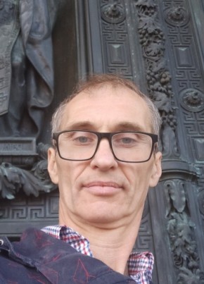Dmitriy, 46, Russia, Moscow