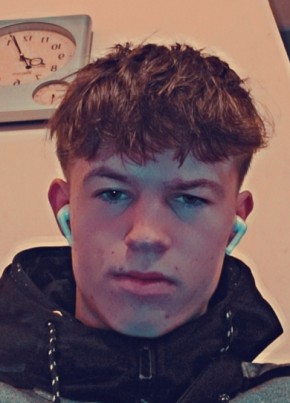 Brandon, 19, United Kingdom, Mansfield