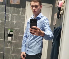 Ladislav, 24, London